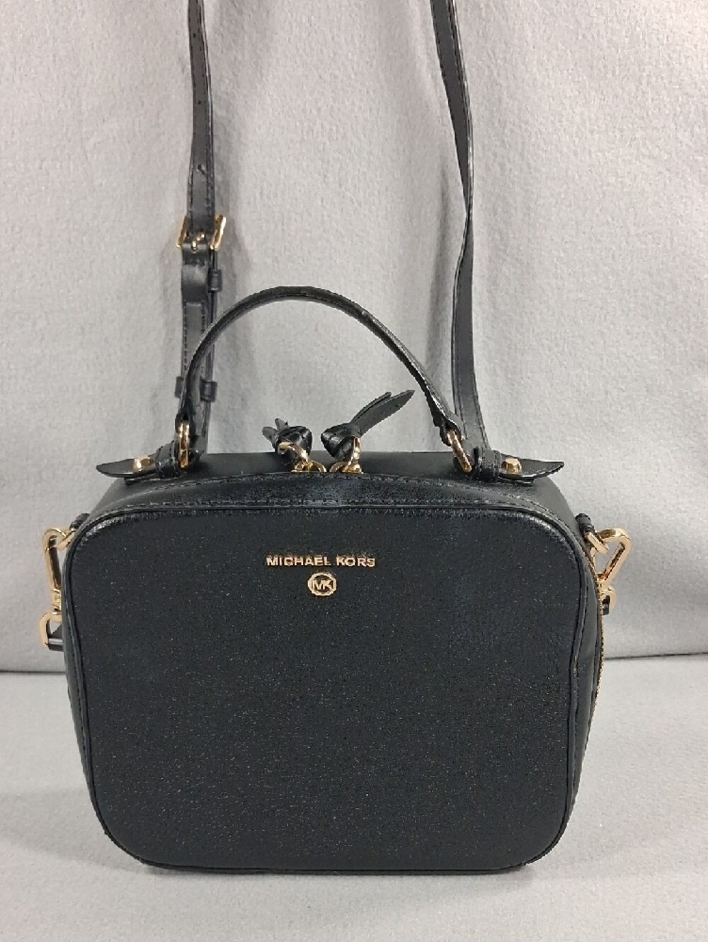 Michael Kors Black Crossbody Camera Satchel with Gold Hardware - Picture 2 of 7